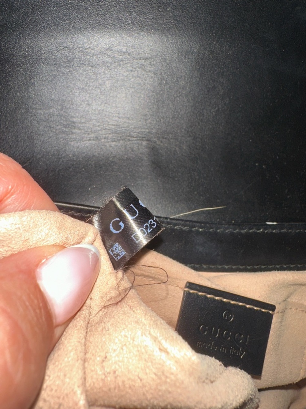 Gucci Black Guccissima Padlock Messenger Bag - Picture 7 of 10